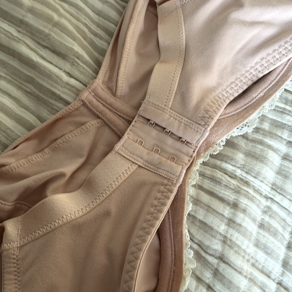 NWOT- Paramour no underwire or padding lace nursing friendly bra - Picture 4 of 7